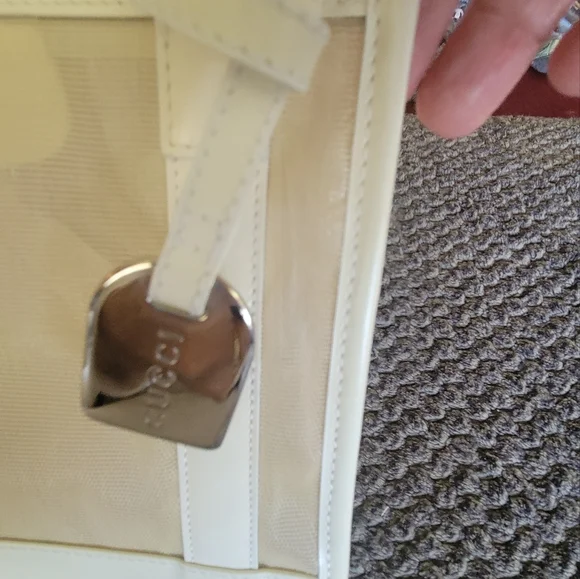 EUC Gucci Cream Tote Bag - Picture 6 of 14